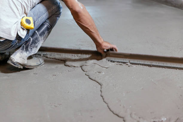 Best Concrete Flooring Contractor  in Tomah, WI